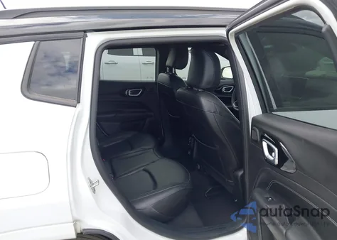 2024 Jeep Compass Limited 4X4 из США, поврежденный, VIN 3C4NJDCN2RT600035